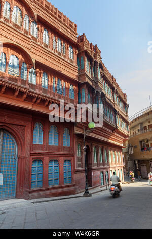 Bikaner, Indien - Februar 12, 2019: Blick auf Rampuria Havelies in Bikaner Rajasthan Stockfoto