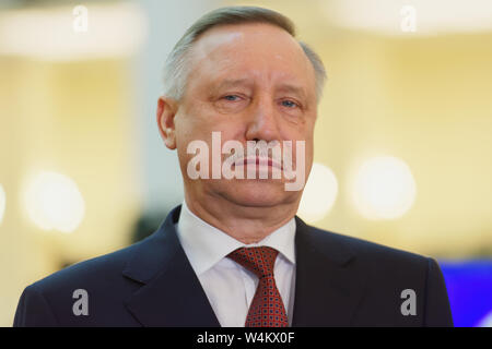 Der Gouverneur von St. Petersburg Alexander Beglov im Plenum der St. Petersburg International Educational Forum Stockfoto