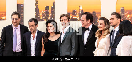 Los Angeles, CA - 22. Juli 2019: Tom Rothman, David Heyman, Shannon McIntosh, Brad Pitt, Quentin Tarantino, Margot Robbie, Leonardo DiCaprio und Georg Stockfoto