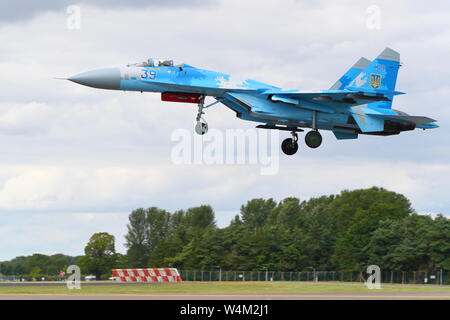 Ukrainische Luftwaffe Suchoi Su-27 Flanker der RIAT 2019 an RAF Fairford, Gloucestershire, Großbritannien anreisen Stockfoto