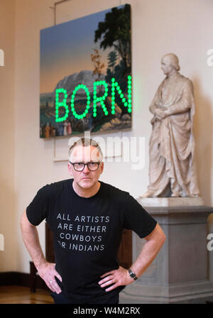 Turner Prize nominiert artist Nathan Coley enthüllt seine neue Ausstellung "Die Zukunft ist in uns, Es ist nicht Irgendwo "im Parlament Hall, Edinburgh, als Teil des 2019 in Edinburgh Art Festival. Stockfoto