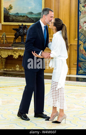 Madrid, Spanien. 22. Juli, 2019. König Felipe VI. von Spanien und Ona Carbonell an ein Publikum, das im Palacio de la Zarzuela. Madrid, 22.07.2019 | Verwendung der weltweiten Kredit: dpa/Alamy leben Nachrichten Stockfoto