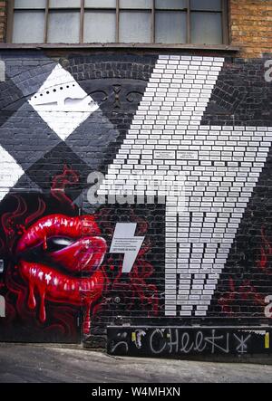 In den Gassen rund um ACDC Lane in der Innenstadt von Melbourne, zahlreiche Street Art Künstler haben sich verewigt. Ihre Graffiti wurden lange Zeit als Touristenattraktion betrachtet. (18. Januar 2016) | Verwendung weltweit Stockfoto