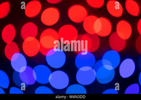 Verschwommene Kreise, die durch ein Objektiv im Fokus Teile eines Bildes produziert. Stockfoto