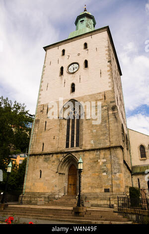 Die berühmte Kathedrale von Bergen in Bergen, Norwegen Stockfoto