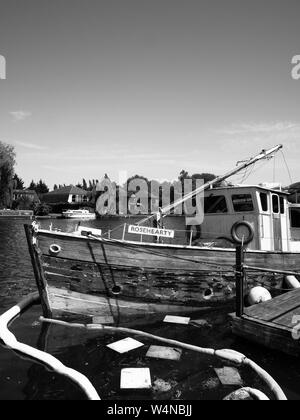 Ruine des Alten, fotogen Boot, Egham, Surrey, England, UK, GB. Stockfoto