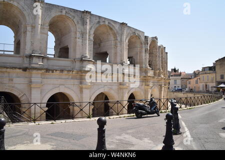 Die alte römische Stadt Arles in Südfrankreich, Provence Stockfoto