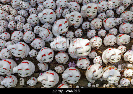 Cat Statuen im Tempel in Setagaya Gotokuji city, Tokio, Japan. Stockfoto