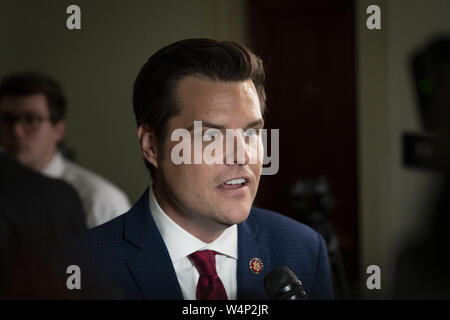 Washington DC, USA. 24. Juli 2019. Vertreter MATT GAETZ (R-FL) spricht mit Reportern im Flur vor der Anhörung in dem ehemaligen Special counsel Robert Mueller vor dem Geheimdienstausschusses, Juli 24, 2019 Credit: Douglas Christian/ZUMA Draht/Alamy Leben Nachrichten bezeugte Stockfoto