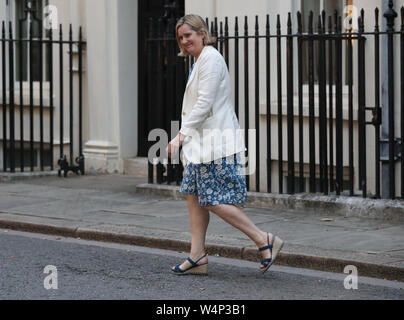 Arbeit und Renten Sekretär Amber Rudd und Ministerin für Frauen und Downing Street, London, nach einem Treffen mit dem neuen Ministerpräsidenten Boris Johnson. Stockfoto