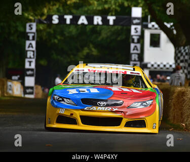 Todd Gililand, Toyota Camry, Euro-NASCAR RC-01, Shootout Final, Goodwood Festival der Geschwindigkeit, 2019, Festival der Speed, Speed Kings, Aufzeichnen des Motorsports Stockfoto