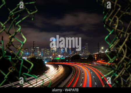 Lange Belichtung in der Nacht in San Francisco anzeigen Stockfoto