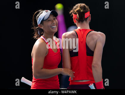 Priscilla Hon von Australien & Ajla Tomljanovic von Australien spielen verdoppelt auf 2019 Sydney internationalen WTA Premier Tennis Turnier Stockfoto