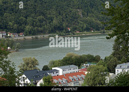 Dreiflüsseeck (drei Flüsse Ecke), an der Kreuzung von Ilz, Donau und Inn, Passau, Niederbayern, Deutschland Stockfoto