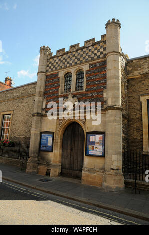 Die Guildhall, Guildhall Street, Bury St. Edmunds, Suffolk, stammt aus dem 13. Jahrhundert, Stockfoto