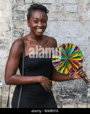 London, Großbritannien. 24. Juli, 2019. Remel London an der Eröffnung der Nacht der Friseur Chronik im Roundhouse in London Quelle: SOPA Images Limited/Alamy leben Nachrichten Stockfoto