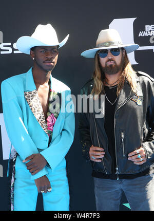 BET Awards 2019 Mit: Lil Nas-X, Billy Ray Cyrus, Wo: Los Angeles, Kalifornien, Vereinigte Staaten, wenn: 24 Jun 2019 Credit: FayesVision/WENN.com Stockfoto