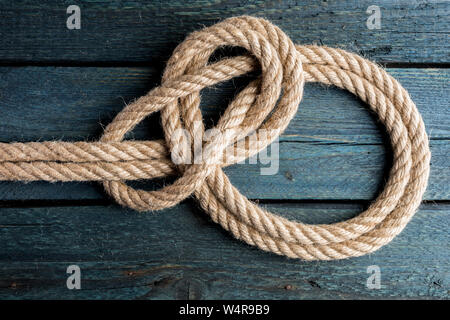 Palstek auf Bight Knoten. Seil Knoten. Stockfoto