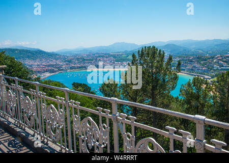 Überblick über die Stadt von Monte Igueldo. San Sebastian, Spanien. Stockfoto