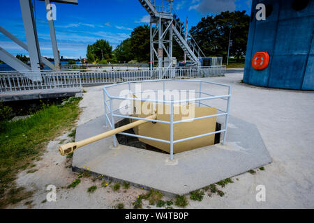 Geschützstellung bei Pegasus Bridge, in der Normandie, Frankreich Stockfoto