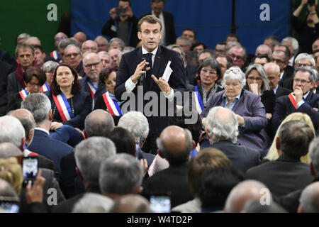 Emmanuel Längestrich anlässlich der Lancierung der Große nationale Debatte in Grand Bourgtheroulde (Nordfrankreich) auf 2019/01/15 Stockfoto