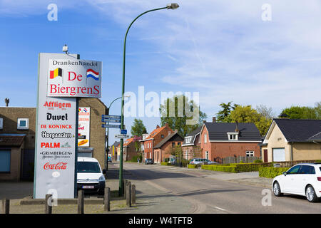 Ganz baarle-hertog oder Baerle-Duc, ein belgisch-niederländischen Dorf, ist eine Grenze und eine administrative Neugier. Ein Teil der belgischen Dorf ist in geschlossenen Stockfoto