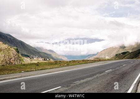 Militärische Georgischen Straße im Kaukasus Stockfoto