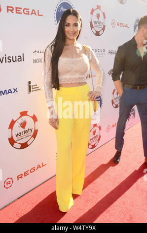 LOS ANGELES, Ca - 24. Juli: Nikki Bella an der 9. jährlichen Vielzahl Charity Poker & Casino Night, Paramount Studios, Los Angeles, Kalifornien am 24. Juli 2019. Quelle: David Edwards/MediaPunch Stockfoto