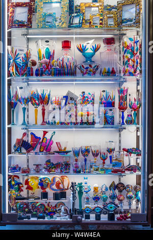 Venedig, Italien, 15. MAI 2019: souvenirshop Showcase in Venedig, Italien Stockfoto