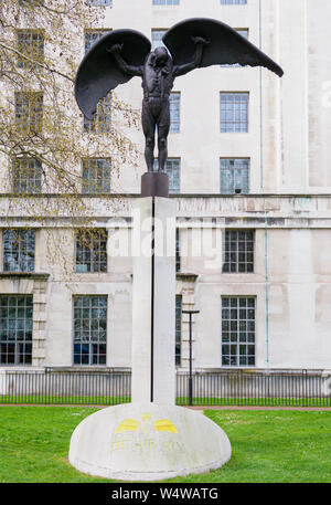 Fleet Air Arm Memorial (Daedalus), ein Kriegerdenkmal zum Gedenken an den Service der Royal Naval Air Service und der Fleet Air Arm Stockfoto