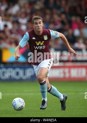 Aston Villa Bjorn Engels während der Vorsaison Freundschaftsspiel am Ufer des Stadion, Walsall. PRESS ASSOCIATION Foto. Bild Datum: Mittwoch, 24. Juli 2019. Siehe PA-Geschichte Fußball Walsall. Photo Credit: Nick Potts/PA-Kabel. Einschränkungen: EDITORIAL NUR VERWENDEN Keine Verwendung mit nicht autorisierten Audio-, Video-, Daten-, Spielpläne, Verein/liga Logos oder "live" Dienstleistungen. On-line-in-Match mit 120 Bildern beschränkt, kein Video-Emulation. Keine Verwendung in Wetten, Spiele oder einzelne Verein/Liga/player Publikationen. Stockfoto