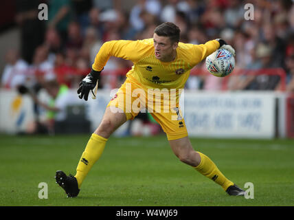 Walsall-Torwart Liam Roberts während des Vorsaison-Freundschaftsspiel im Banks's Stadium, Walsall. DRÜCKEN SIE VERBANDSFOTO. Bilddatum: Mittwoch, 24. Juli 2019. Siehe PA Geschichte FUSSBALL Walsall. Das Foto sollte lauten: Nick Potts/PA Wire. EINSCHRÄNKUNGEN: Keine Verwendung mit nicht autorisierten Audio-, Video-, Daten-, Fixture-Listen, Club-/Liga-Logos oder „Live“-Diensten. Online-in-Match-Nutzung auf 120 Bilder beschränkt, keine Videoemulation. Keine Verwendung in Wetten, Spielen oder Veröffentlichungen für einzelne Vereine/Vereine/Vereine/Spieler. Stockfoto