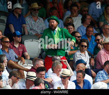 London, Großbritannien. 25. Juli, 2019. LONDON, ENGLAND. Juli 25: Irish Ventilator während der Internationalen Test Match Serie Tag Zwei zwischen England und Irland am Cricket Ground des Herrn am 25. Juli 2019 in London, England. Credit: Aktion Foto Sport/Alamy leben Nachrichten Stockfoto