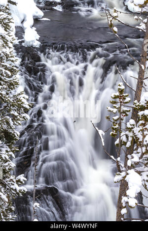 Großer Fall in Kepler Cascades am Firehole River im Yellowstone National Park, Wyoming, USA Stockfoto