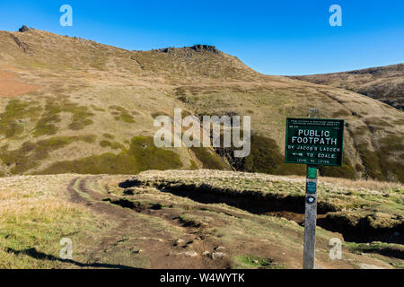 Die Kinder Scout Plateau aus dem reitweg führt zu Hayfield, an der Spitze von Jacob's Ladder, Peak District, Derbyshire, England, UK. Stockfoto