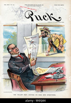 "Die gelbe Pest - seine Nase in alles', Politische Karikatur mit US-Präsident William McKinley und ein Mann, vielleicht Joseph Pulitzer, Durchführung Blatt Papier mit der Aufschrift "Gelbe Journal Kriegspläne", seine Nase in McKinley's 'Pläne der Kampagne", Puck Magazin, Artwork von Louis Dalrymple, von Keppler & Schwartzmann, 6. Juli 1898 veröffentlicht. Stockfoto