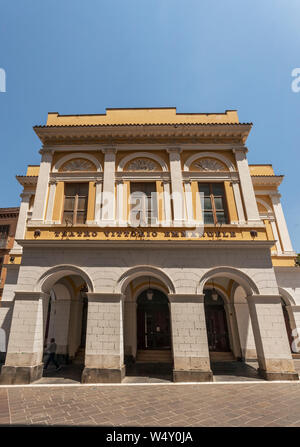 Benevento, Garibaldi Hauptstraße, Vittorio Emanuele städtische Theater, die Oper, Kampanien, Italien Stockfoto