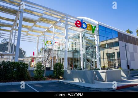 Auf der Fassade am Hauptsitz von Internet Auktionshaus Ebay im Silicon Valley, San Jose, Kalifornien, 15. März 2019 anmelden. () Stockfoto