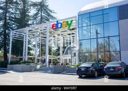 Auf der Fassade am Hauptsitz von Internet Auktionshaus Ebay im Silicon Valley, San Jose, Kalifornien, 15. März 2019 anmelden. () Stockfoto