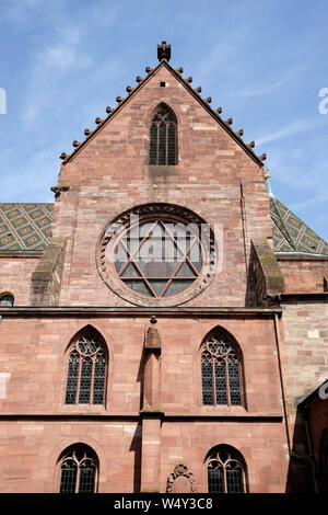 Einen allgemeinen Überblick über das Basler Münster, Schweiz Stockfoto