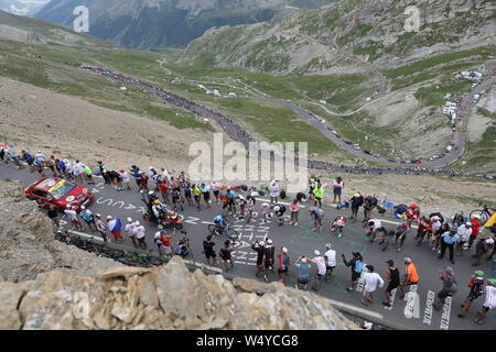 Valloire, Frankreich. 25. Juli, 2019. Valloire - 25-07-2019, Radfahren, Stufe 18, Meiringen 18, Embrun - Valloire, Nairo Quintana auf dem Galibier Credit: Pro Schüsse/Alamy leben Nachrichten Stockfoto