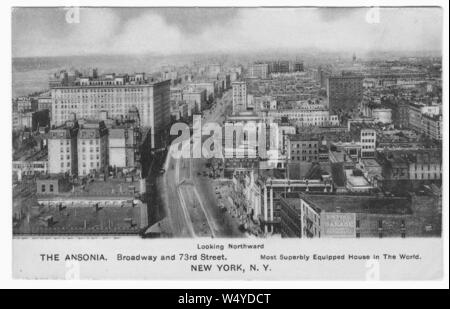 Postkarte des Ansonia Gebäude zwischen Broadway und West 73rd Street, New York City, New York, 1911 entfernt. Von der New York Public Library. () Stockfoto