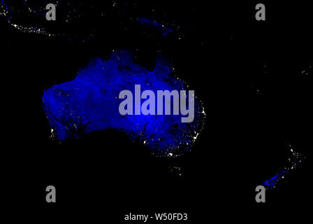 Australien und Neuseeland Karte leuchtet in der Nacht. Blick aus dem Weltraum. Mixed Media Stockfoto