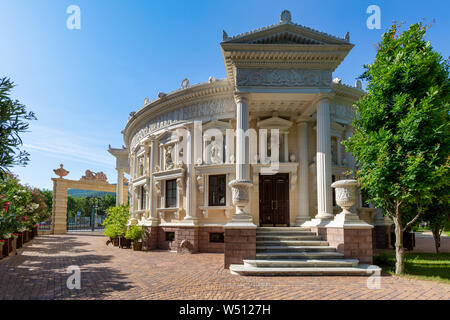 Theater in "alten Park'. Gelendjik. Russland Stockfoto