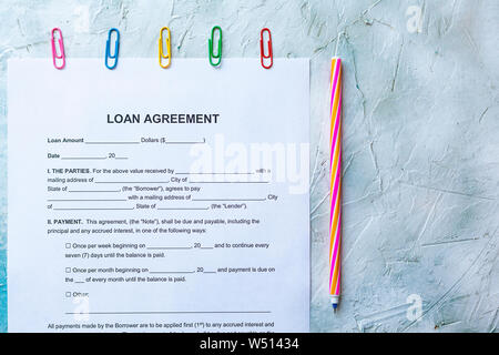 Füllen leere Darlehensvertrag Formular. Ansicht von oben Stockfoto