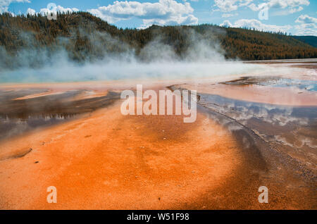 Grand Prismatic Spring Geyser, Yellowstone National Park. Stockfoto