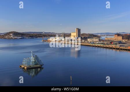 Sie liegt, Skulptur der Künstlerin Monica Bonvicini, Oslofjord, Oslo, Norwegen Stockfoto