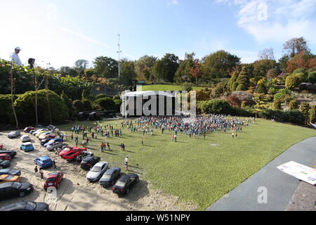 Der open air Bühne der Maßstab 1:25 Modell Repliken in Madurodam miniatur Vergnügungspark in Den Haag Scheveningen in den Niederlanden. Stockfoto