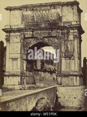 Arch des Titus, Robert Macpherson (Schottische, 1811-1872), 1850, Eiweiß Silber drucken, 38,4 × 30,2 cm (15 1/8 x 11 7/8 in Stockfoto