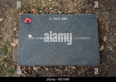 4900. Langemark (bij Ieper). Duitse Militaire Begraafplaats. Foto: Gerrit De Heus. Belgien. Langemark. Deutscher Soldatenfriedhof. Foto: Gerrit De Heus Stockfoto